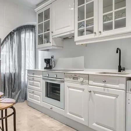 Always Easy I Ondarreta San Sebastian